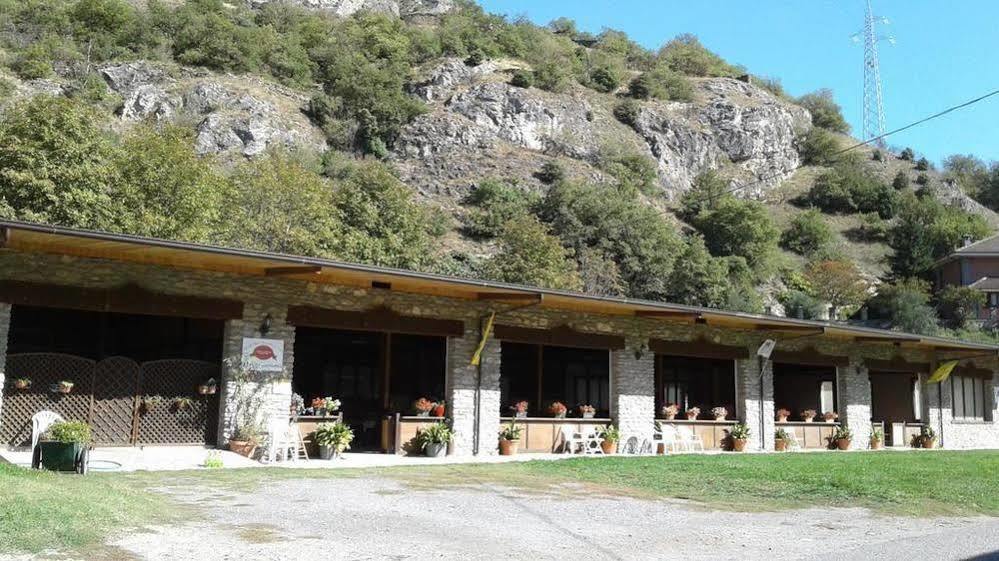 Agriturismo San Giuliano Dei Fratelli Giai ซูซา ภายนอก รูปภาพ